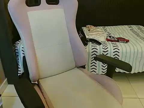 naomis_36 webcam
