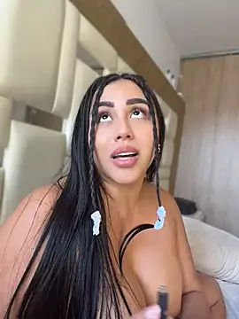 emily-Hornyy webcam
