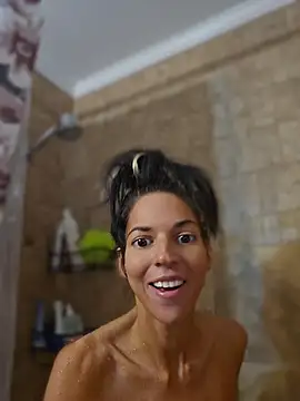 lil_jiggly webcam