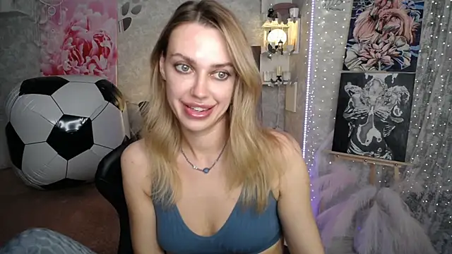 NickyAdamidi webcam