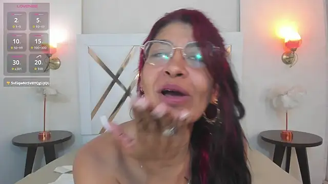 Sky_Collins_ webcam