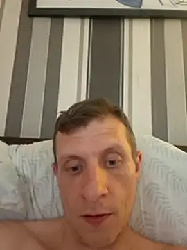 BigDmasked webcam