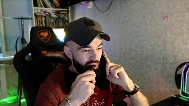 _Serious_Man webcam