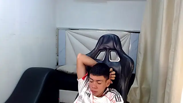 Liarr_ webcam