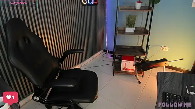 Emily_robertss1 webcam