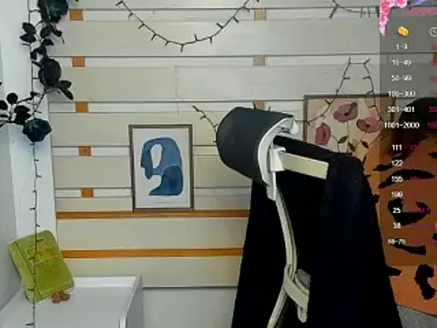 Josephine_Kiss webcam