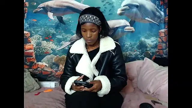 AfricanBarbiee69 webcam