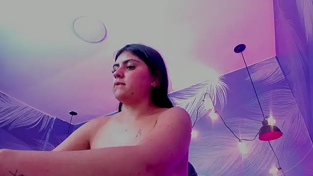 MishRaven webcam