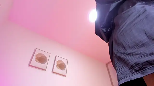 Mia_222 webcam