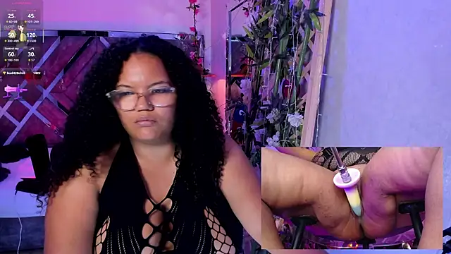 MhiaRey webcam