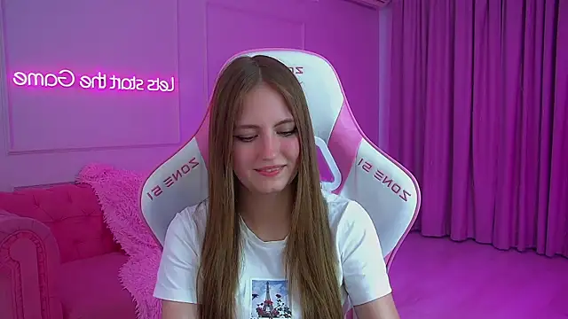 SofiaSarvains webcam