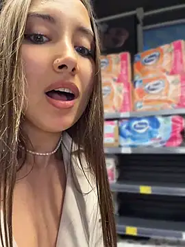 ICrazyOneIRL webcam
