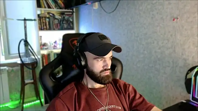 _Serious_Man webcam