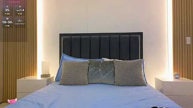 bella__adams webcam