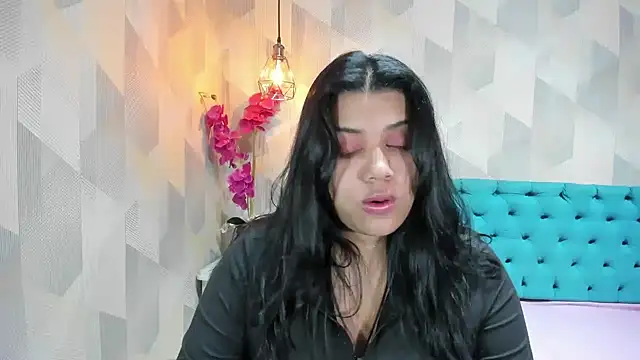 LindaBreeS webcam