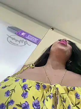 kiim_taaylor webcam