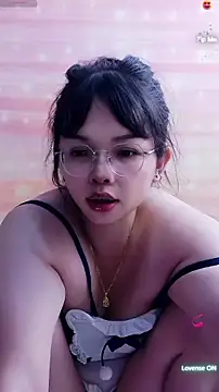cutepets1 live cam on StripChat
