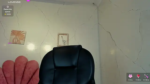 lorraineHunter webcam