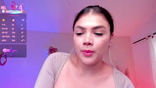 Sofia_Velvetx webcam