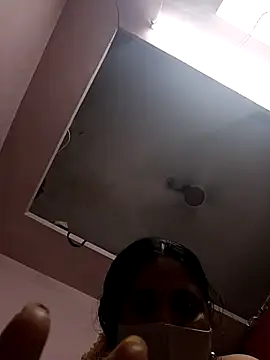 Tamilaunty35 webcam