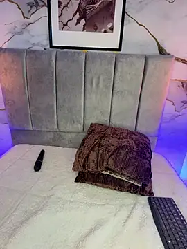 Brenda_Brm webcam