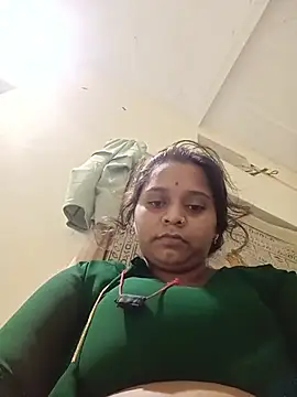 Radhika_hot55 webcam
