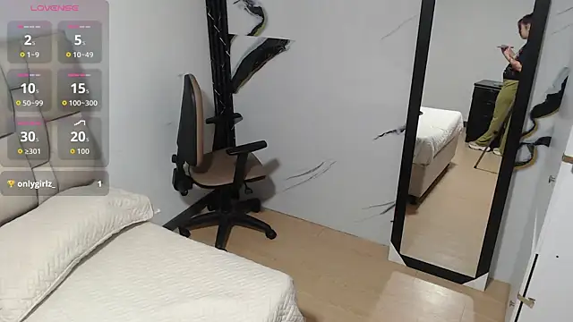 nicol_furyy webcam