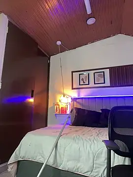 karlamorris_ webcam