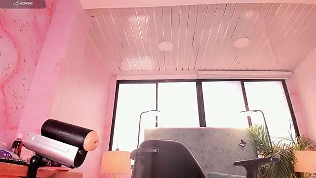 JESSI_NAOMI webcam