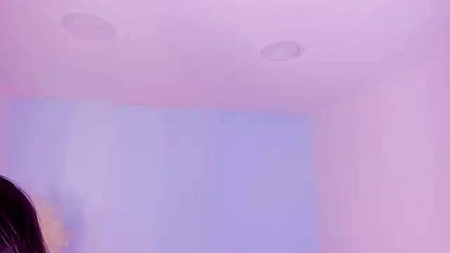 aleksandramiller_ webcam