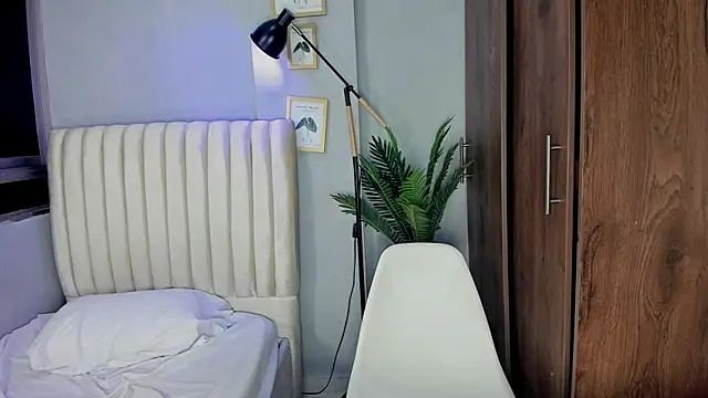 khate_smith webcam