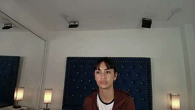 Damian_and_roxanne webcam