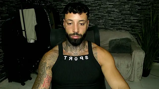 MasculineGuy99 webcam