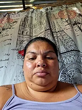 Juli_Powl webcam