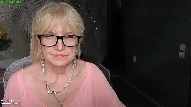 Dr_Mireille webcam