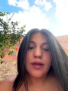 Emily_Gomezz webcam