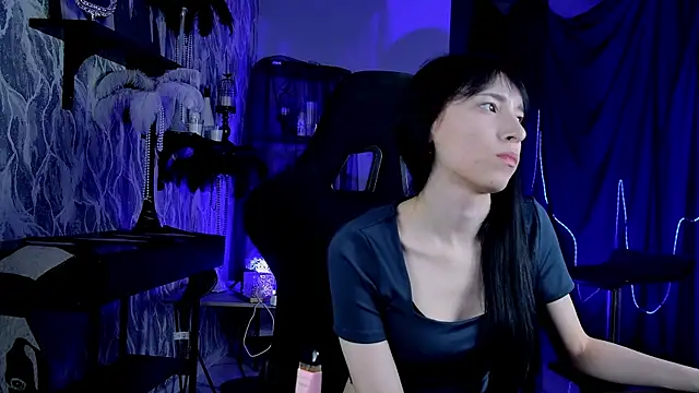 SeraphineSparda webcam