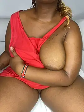 BIGMAMA011 webcam