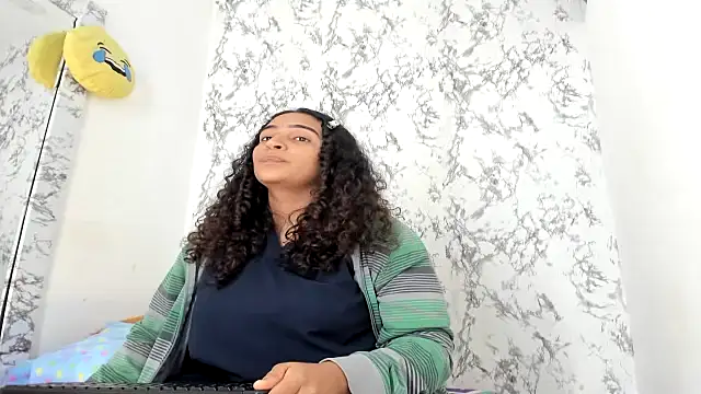 Shanom01 webcam