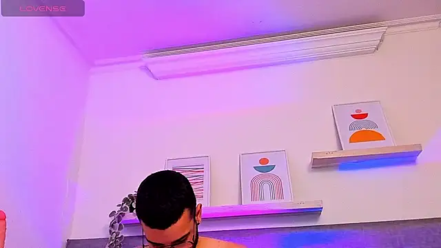 elliot_flame webcam