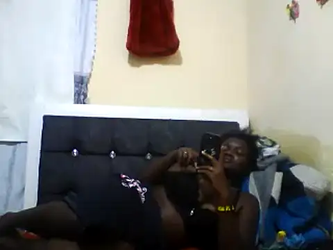 sexyslyy webcam