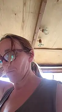 Dettybitch40 webcam