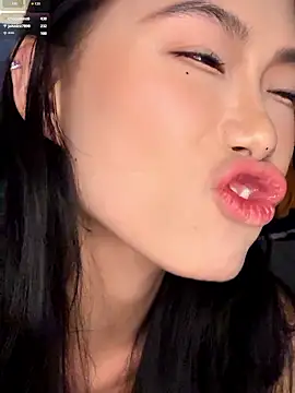 美女Cici250808在线直播