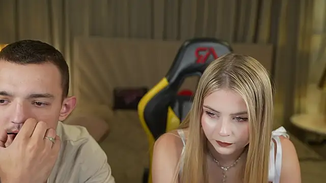 Melissa_kiss054 webcam
