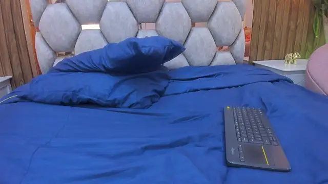 adams_bobby (M twink) - Cum show!! 😈🍆🔥