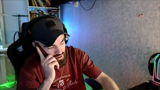 _Serious_Man webcam