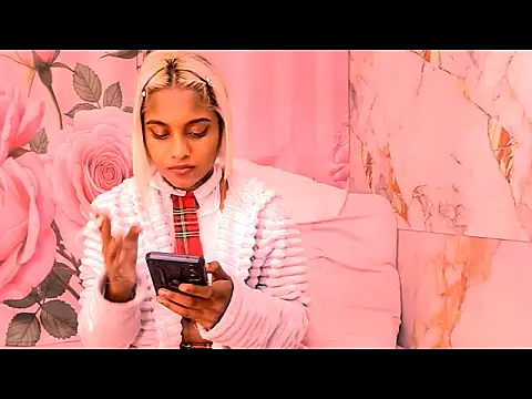 indian_barbie webcam