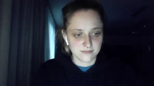 LeaWetGirl webcam