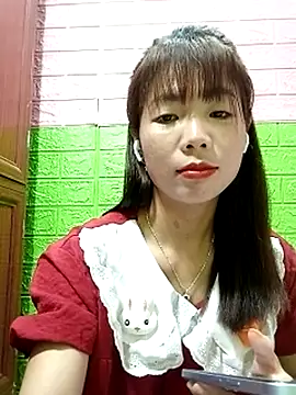 AmyLinee01 webcam