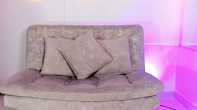 ArohomLester_ webcam